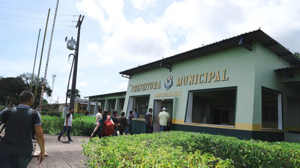 Nova Olinda do Norte-AM pretende gastar R$ 233 mil na compra de bolas e cones