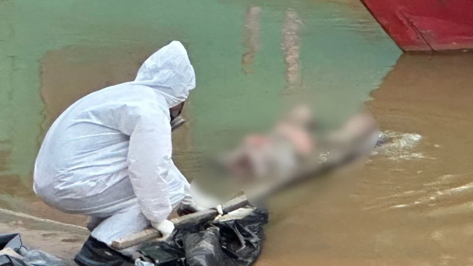 Corpo de homem com sinais de violência é achado no Rio Acre