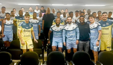 Santos faz parceria com organizadas e recebe palestra de Oscar Schmidt