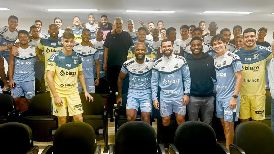 Santos faz parceria com organizadas e recebe palestra de Oscar Schmidt