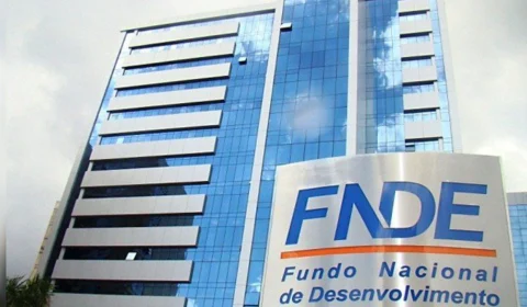 Com salários de até R$ 7,9 mil, FNDE abre inscrições para concurso público