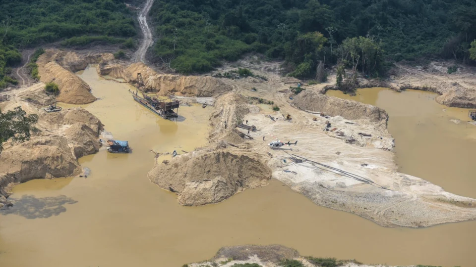 Garimpo ilegal: área usada em 2022 aumenta em 35 mil hectares, diz MapBiomas