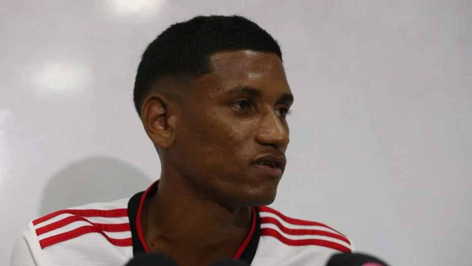 Torcedor acusa vice-presidente do Flamengo: ‘Caiu sobre minha virilha e me mordeu’