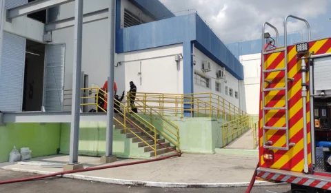 VÍDEO: incêndio atinge subestação da Amazonas Energia em Manaus