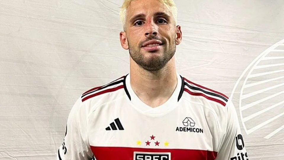 Calleri revela que fará cirurgia após título do São Paulo na Copa do Brasil