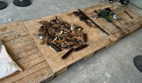 PF e Exército destroem em Roraima 63 armas e 573 munições apreendidas