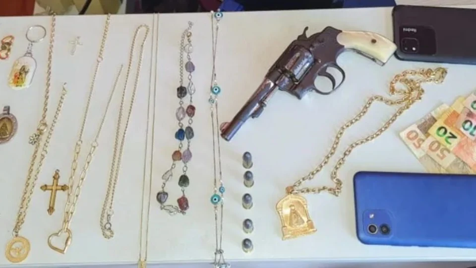 Doméstica é presa suspeita planejar roubo na casa onde trabalhava em SP