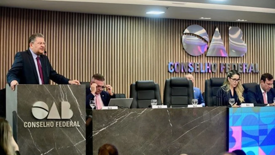 OAB diz que não foi procurada por Bolsonaro para apoiar tentativa de golpe