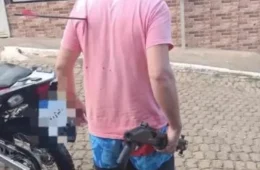 Briga de vizinhos termina com flecha cravada nas costas de homem em MG