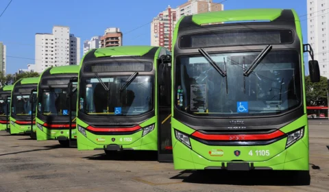 Frota de ônibus elétricos começa circular em São Paulo