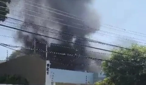 VÍDEO: incêndio atinge clínica no bairro Adrianópolis, Zona Centro-Sul de Manaus