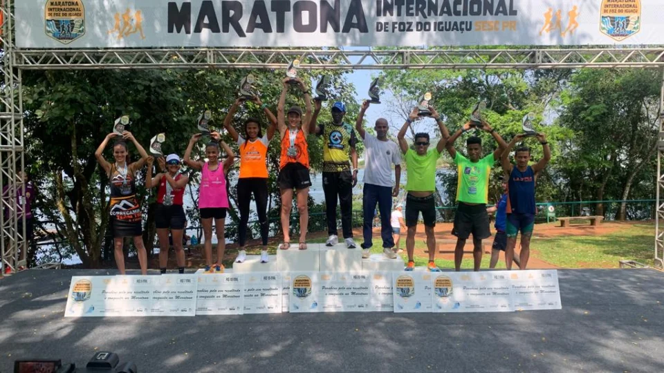 Brasileira e queniano vencem 14ª Maratona Internacional de Foz de Iguaçu