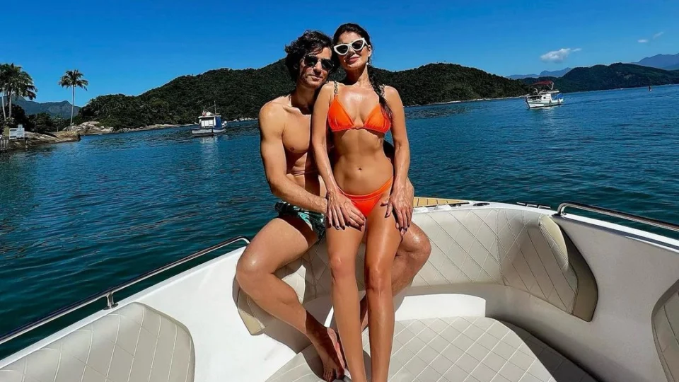 Paula Fernandes anuncia término com empresário Rony Cecconello