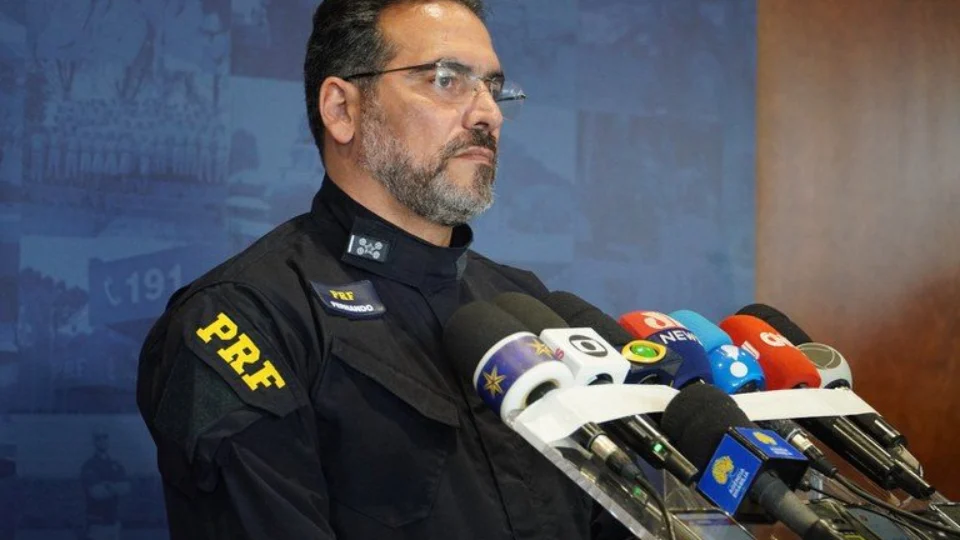 Diretor-geral da PRF sobre caso de menina baleada: “Não é um método aceito”