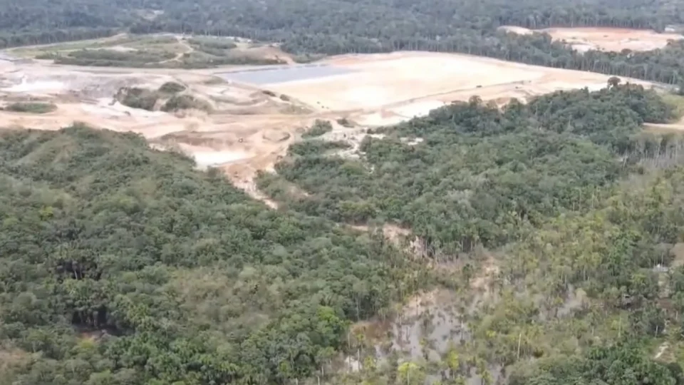 VÍDEO: propaganda de empresa quer vender que aterro sanitário não atinge rio Tarumã