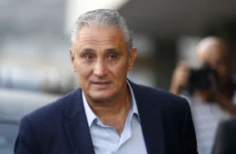 Torcida do Flamengo vive expectativa pelo anúncio de Tite