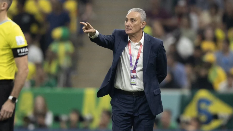 Nome de Tite ganha força para assumir o Flamengo em 2024
