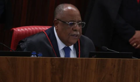 Ações contra o ex-presidente Jair Bolsonaro terão tramitação conjunta