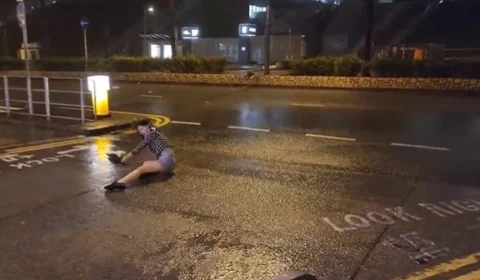 Arrastada pelo vento: vídeo mostra mulher sendo levada por tufão na China