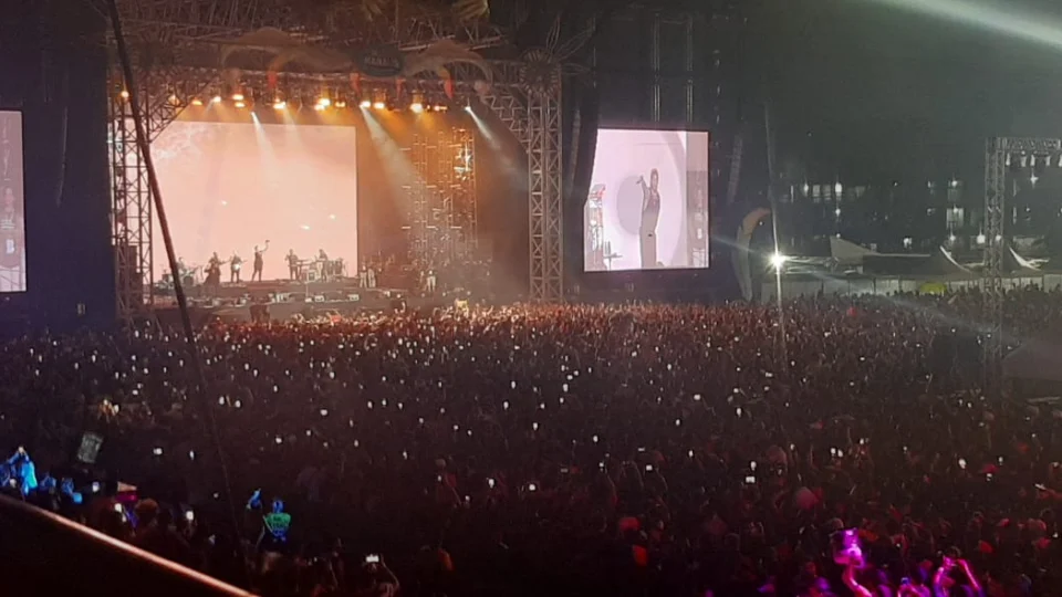 #SouManaus: Léo Magalhães e Zé Felipe agitam público no palco Guardião da Amazônia