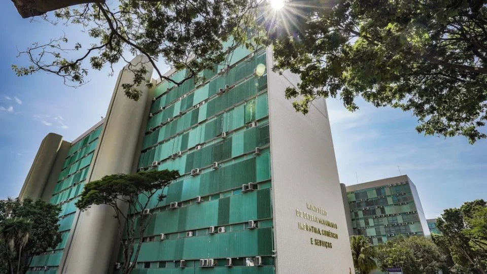 Lula sanciona crédito suplementar para 5 ministérios nesta segunda-feira (23)