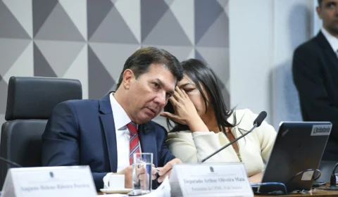 Empresário do MT suspeito de financiar atos extremistas será ouvido em CPMI nesta terça (3)