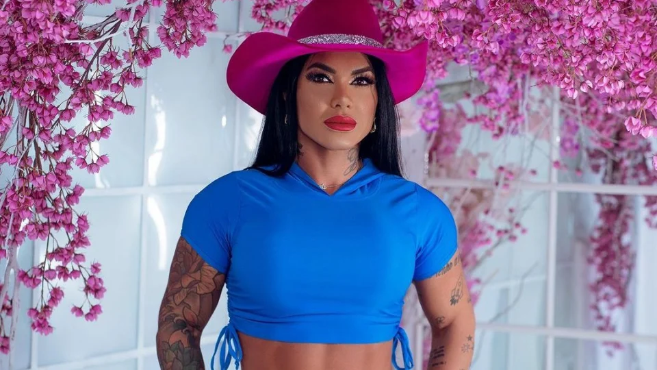 A Fazenda 15: público pede expulsão de Simioni por suposta agressão