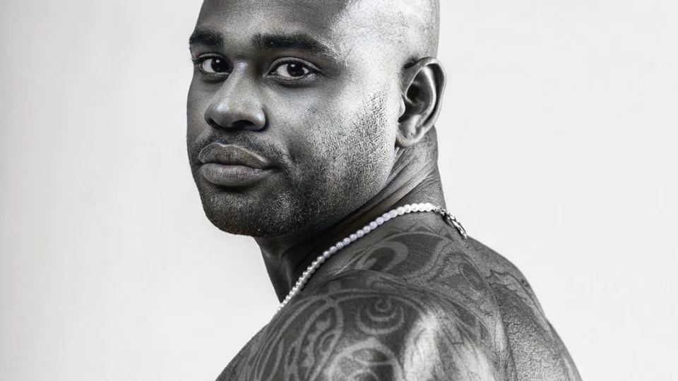 A Fazenda: equipe de Cezar Black ameaça denunciar discriminação na Justiça