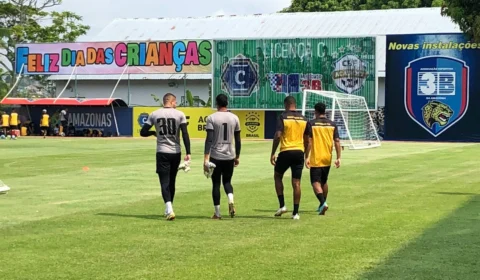 Amazonas FC faz último treino antes de embarcar para final contra Brusque