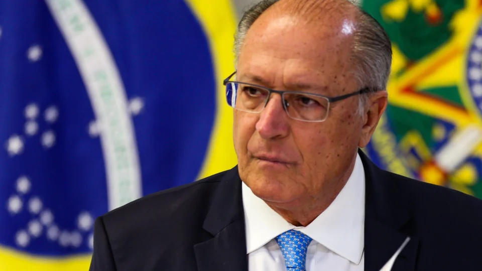 Alckmin diz que irá a Manaus tratar sobre seca no Amazonas