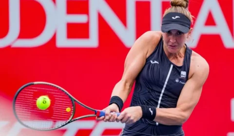 Bia Haddad perde e cai nas oitavas de final do WTA 250 de Hong Kong