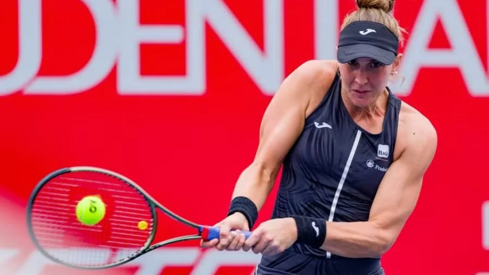 Bia Haddad perde e cai nas oitavas de final do WTA 250 de Hong Kong