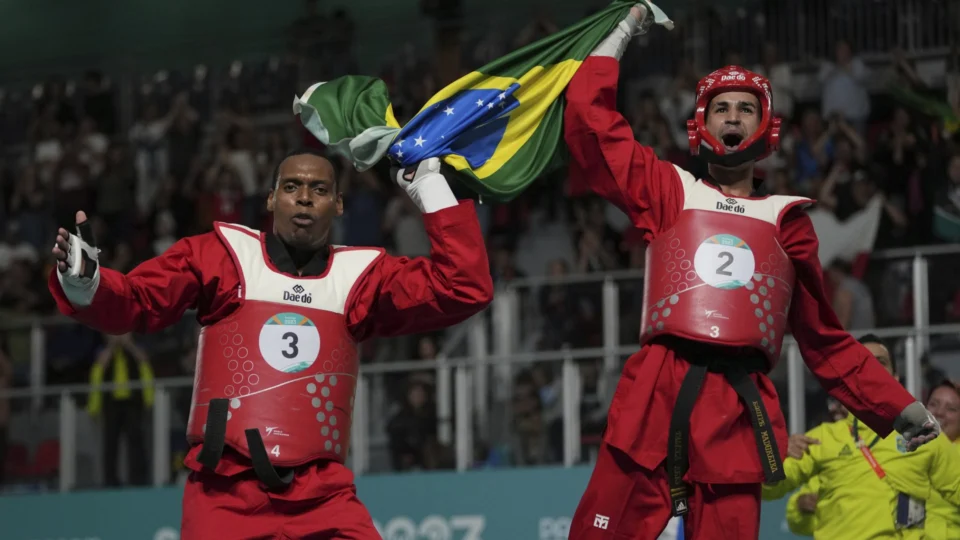 Pan de Santiago: Brasil conquista ouro e bronze no Tae kwon