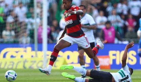 Staff de Bruno Henrique e Flamengo se reúnem para tratar renovação