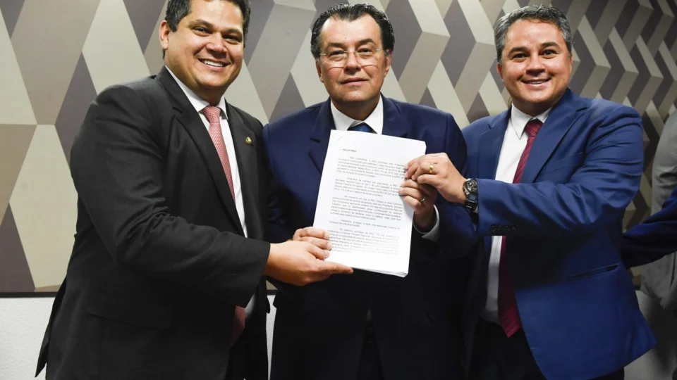 Reforma Tributária: ‘O brasileiro não aguenta mais pagar impostos’, diz Eduardo Braga