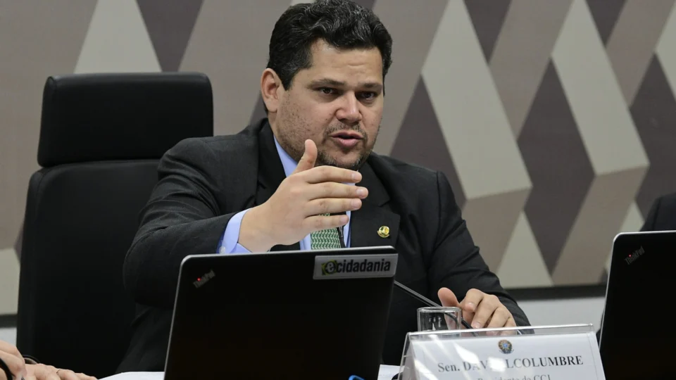 Presidente do CCJ marca sabatina dos indicados por Lula para vaga no STJ