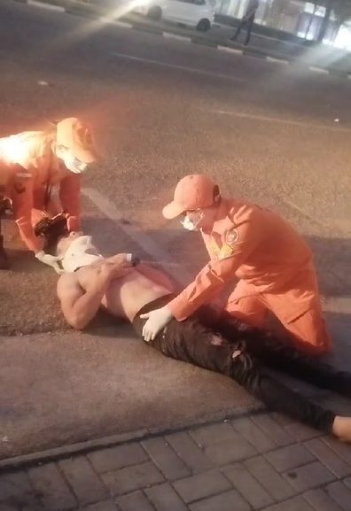 Condutor do Camara sendo atendido pelo Corpo de Bombeiro - Foto: Reprodução/Whatsapp