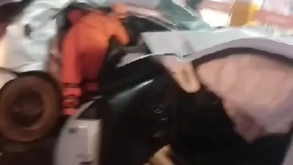 Mulher morre presa às ferragens após acidente de trânsito em Boa Vista