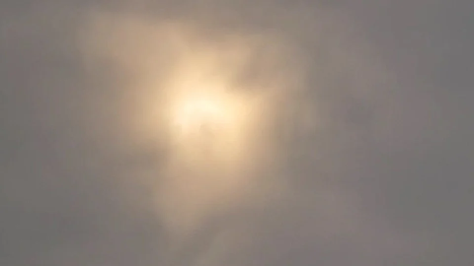 VÍDEO: fumaça constante impediu visão privilegiada do eclipse solar em Manaus