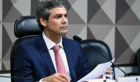 Deputado do PT cobra saída de Campos Neto do BC