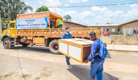 Rio Branco inicia entrega de móveis para famílias afetadas por alagação