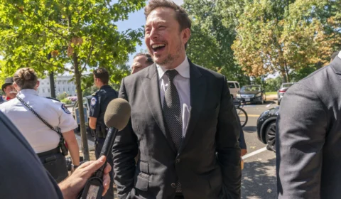 Elon Musk é investigado por possíveis violações na compra do Twitter