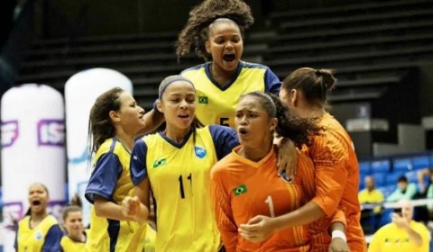 Estudantes tocantinenses são vice-campeãs em campeonato mundial futsal