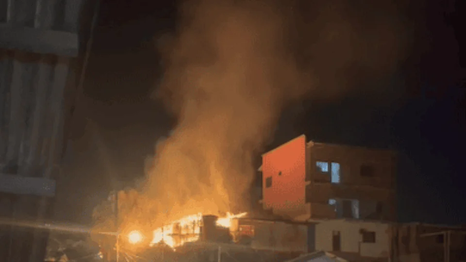 Mulher é presa por atear fogo na casa do ex-marido no interior do Acre