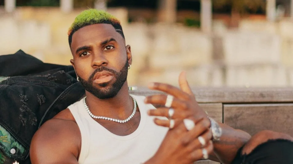 Jason Derulo é acusado de assédio pela cantora Emaza Gibson