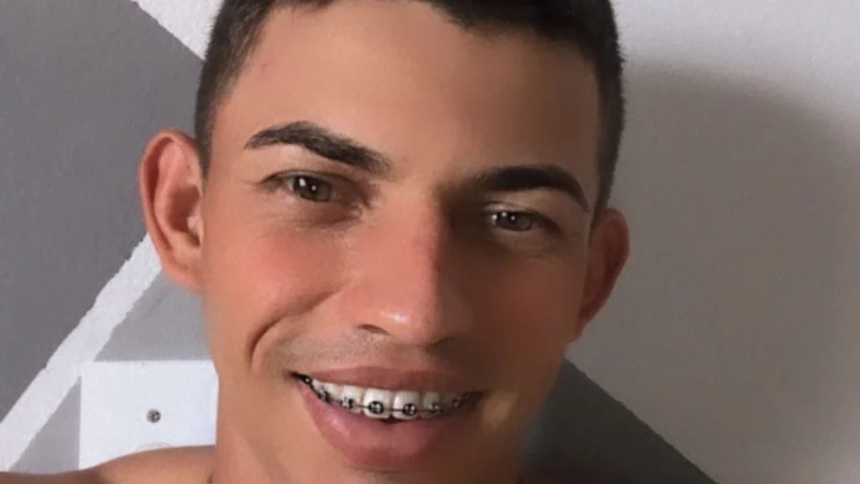 Jovem morre após ser atropelado por caminhão em São João da Baliza em RR