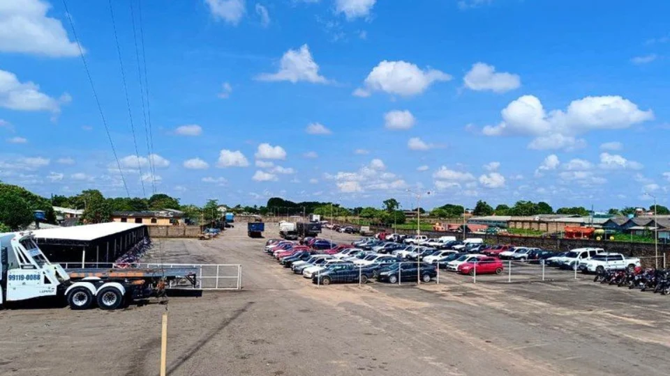 PRF promove leilão virtual de 220 veículos recolhidos em Roraima