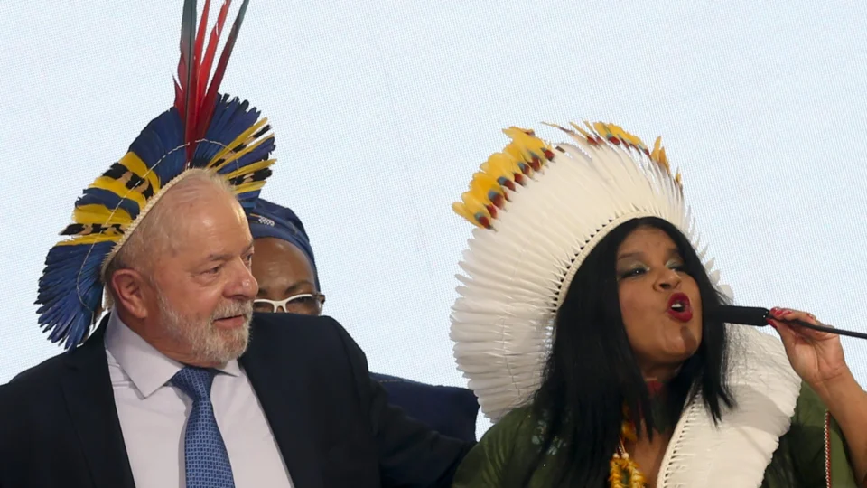 Lula se reúne com Guajajara em dia decisivo sobre sanção do marco temporal