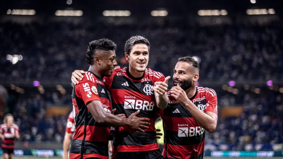 Na estreia de Tite, Flamengo vence Cruzeiro por 2 a 0 
