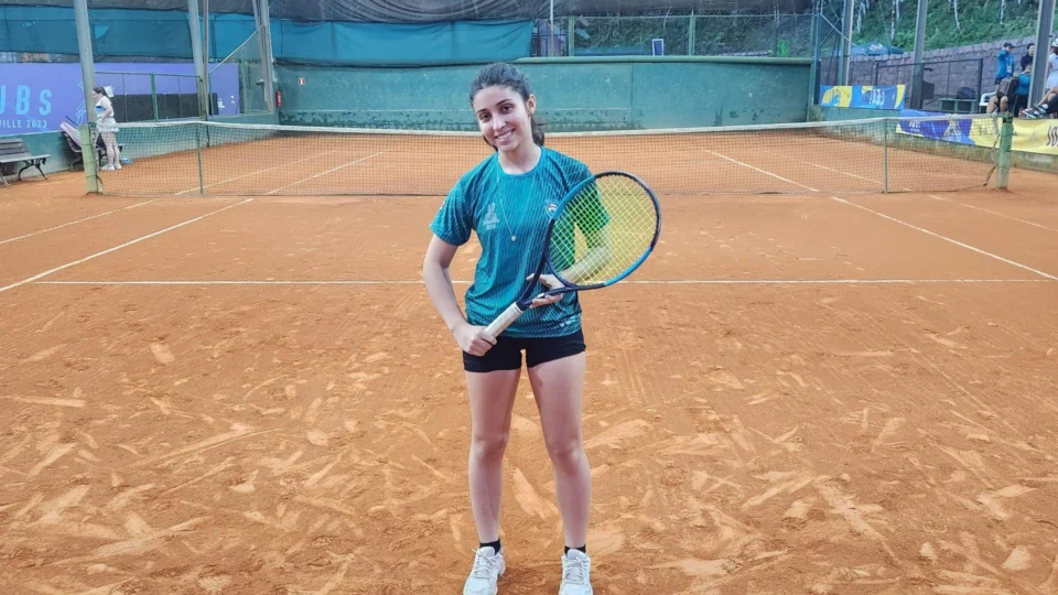 Atleta de tênis do AM garante vitória na 2ª etapa dos JUBs 2023 em SC